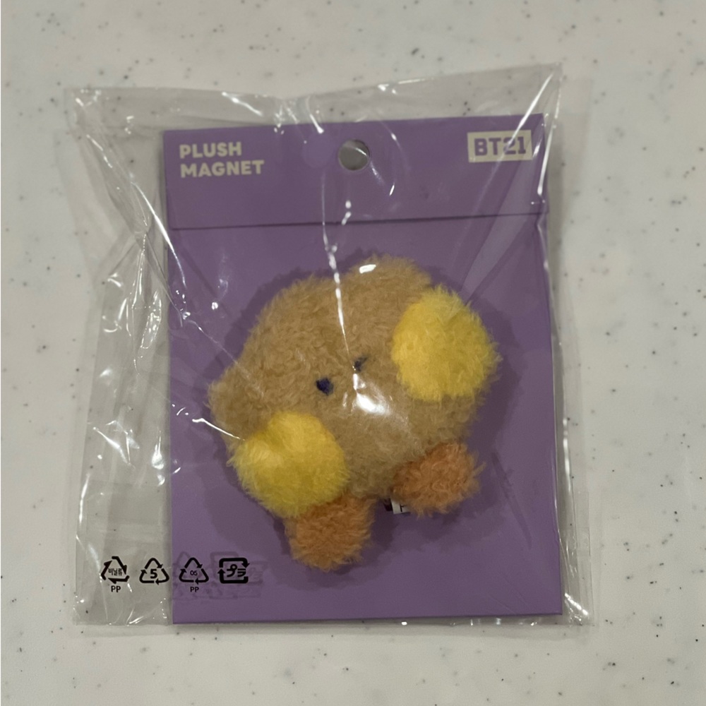 BTS / BT21 Minini My Roommate Plush Magnet Official Merch - Shooky